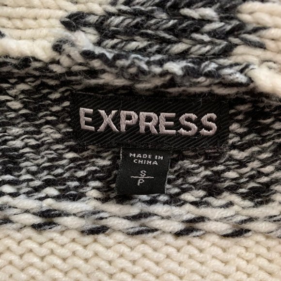 Express Sweater - Picture 3 of 3